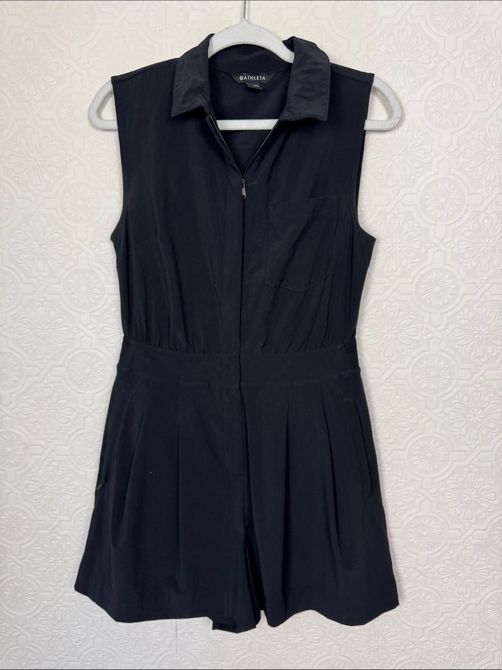 Athleta Brooklyn Black Sleeveless Romper Size 6 Zip Front Collared Athletic - Picture 2 of 8
